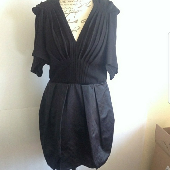 BCBGMaxAzria Dresses & Skirts - BCBGMaxazria Runway Black Dress - Size 4